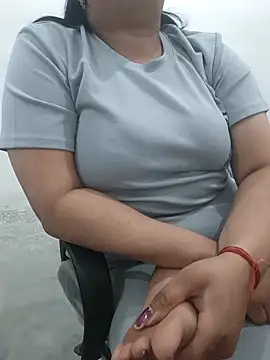 payal 261072  online show from 03-05-26, 04:19