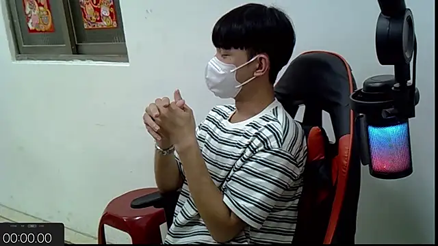 zhu000000 online show from 10-13-25, 04:56