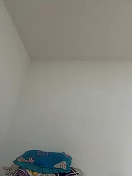 SarahCastro1  online show from 07-04-26, 10:38