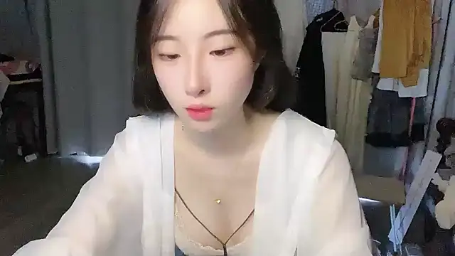 Freya7777 online show from 09-13-25, 04:01