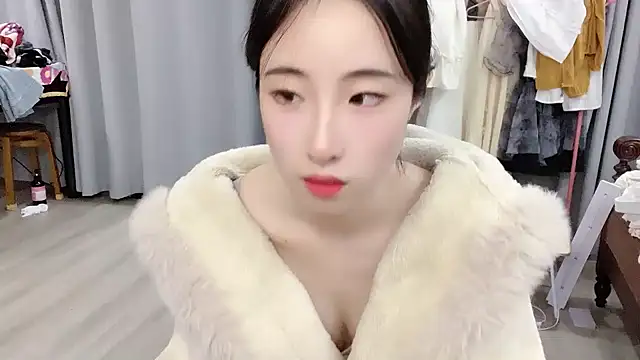 Freya7777 online show from 09-20-25, 12:39