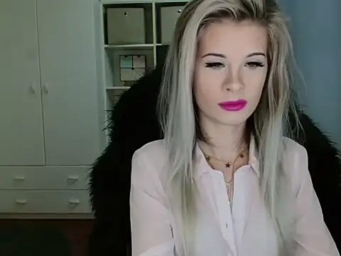 KristineGlow online show from 11-07-25, 07:30