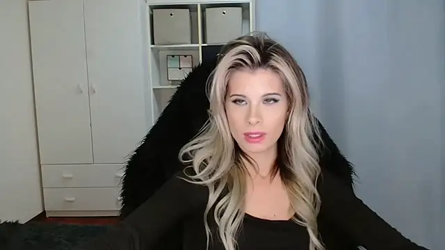 KristineGlow online show from 11-11-25, 07:14