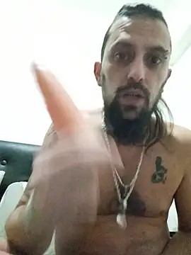 Snapshot of urugauchito chatting on 06-14-26, 07:10 urugauchito online show from 06-14-26, 07:10