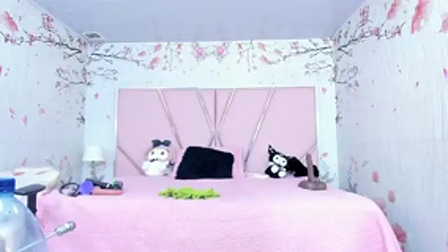 Snapshot of SafiroAgataaa chatting on 05-10-26, 02:39 SafiroAgataaa online show from 05-10-26, 02:39