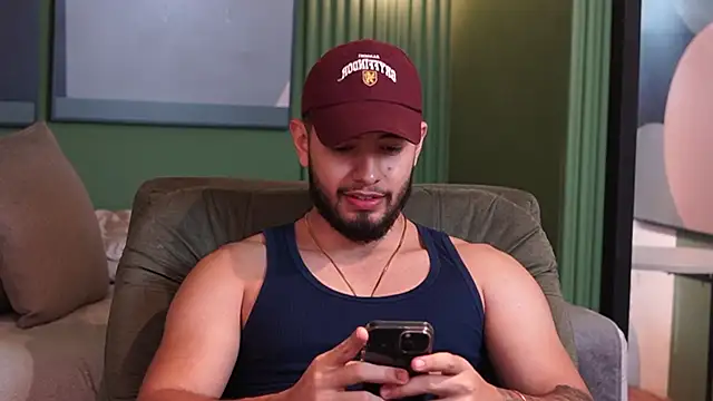 Snapshot of Nick_Vans chatting on 09-18-25, 01:57 Nick Vans online show from 09-18-25, 01:57