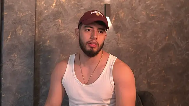 Snapshot of Nick_Vans chatting on 09-19-25, 01:56 Nick Vans online show from 09-19-25, 01:56