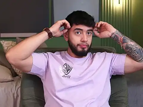 Snapshot of Nick_Vans chatting on 10-03-25, 01:19 Nick Vans online show from 10-03-25, 01:19