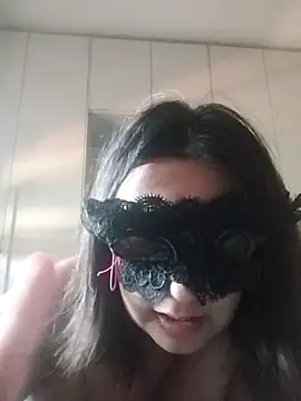 Snapshot of caldaevogliosa81 chatting on 09-17-25, 08:27 caldaevogliosa81 online show from 09-17-25, 08:27