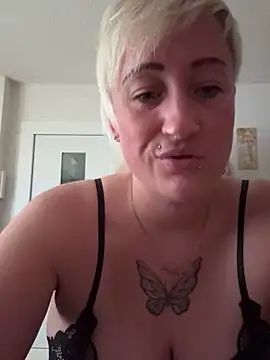 Rozendefotz online show from 10-26-25, 02:34