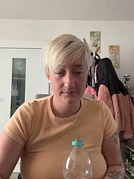 Rozendefotz online show from 02-16-26, 08:21