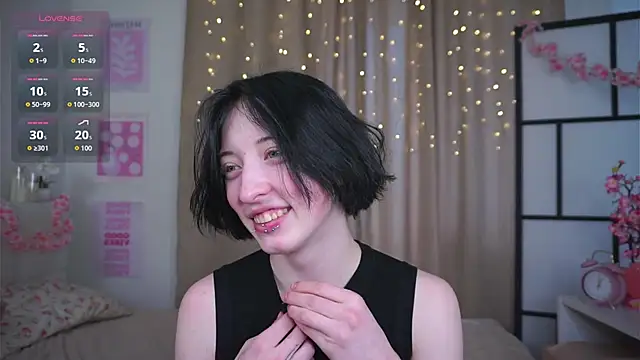 JuanaFriesz online show from 04-05-26, 09:06