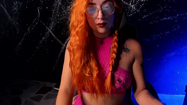 RoxanneStorm  online show from 05-11-26, 05:13