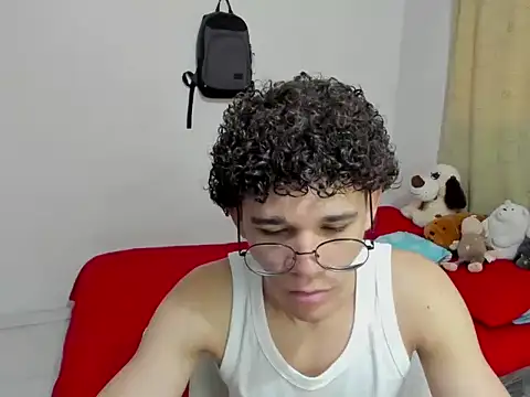 Tom Blues online show from 10-02-25, 01:29