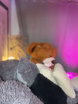 Emiily Moore1 online show from 12-23-25, 01:47