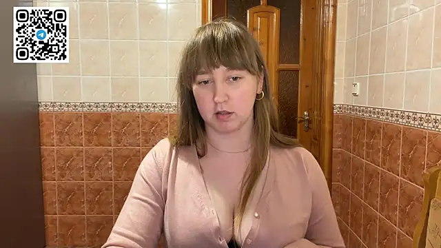 MaroonMoon  online show from 04-18-26, 07:58