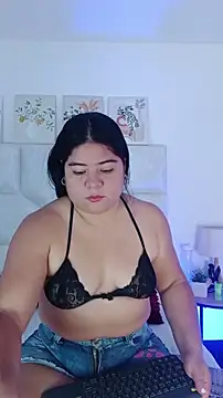 elizawiliamst online show from 07-18-26, 12:31