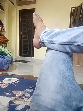 bobby3374 online show from 09-19-25, 01:29