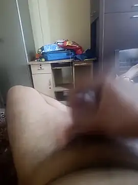 bobby3374 online show from 02-10-26, 06:28