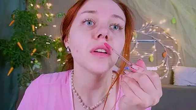 PollyVinice online show from 04-10-26, 04:55