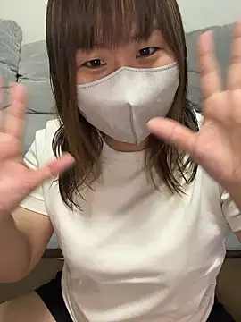 Snapshot of xxx_yuna_xxx chatting on 10-07-25, 07:22 xxx yuna xxx online show from 10-07-25, 07:22