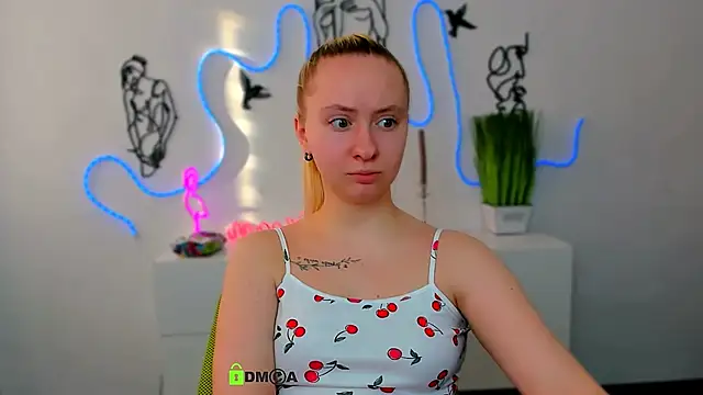 mila glow1 online show from 03-05-26, 06:31