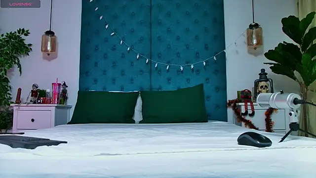 LollyShine online show from 10-31-25, 07:48