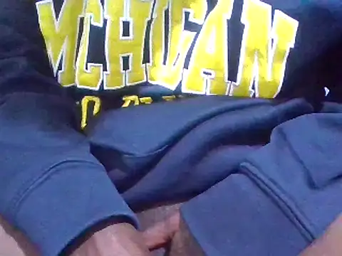 chocolatebarbiee online show from 11-21-25, 01:54