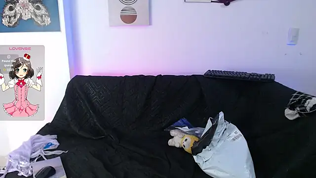 Laramucci online show from 12-17-25, 07:42