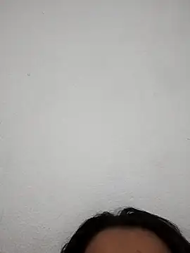 lauramartins7 online show from 12-19-25, 05:47