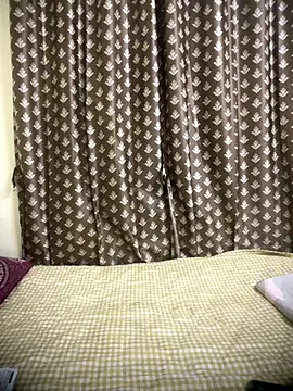 Snapshot of SIZZLER_1100 chatting on 11-29-25, 06:44 SIZZLER 1100 online show from 11-29-25, 06:44