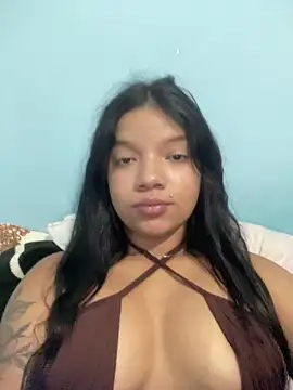 Snapshot of lola_bn chatting on 09-22-25, 01:40 lola bn online show from 09-22-25, 01:40