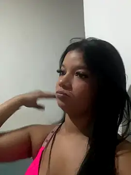 Snapshot of lola_bn chatting on 10-09-25, 11:47 lola bn online show from 10-09-25, 11:47