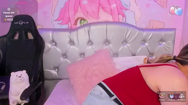 Jenny Wolridge  online show from 10-24-25, 06:04