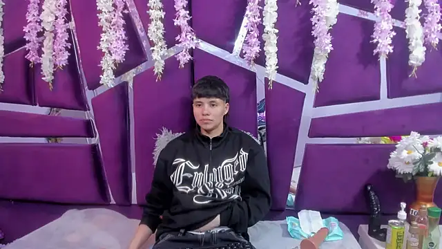 Bruno Cruzz online show from 12-16-25, 02:38