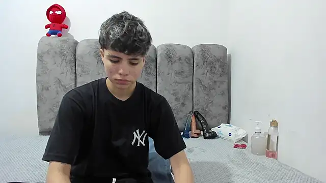 Bruno Cruzz online show from 05-22-26, 01:57