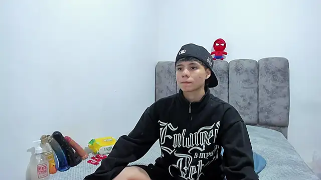 Bruno Cruzz online show from 06-27-26, 01:32