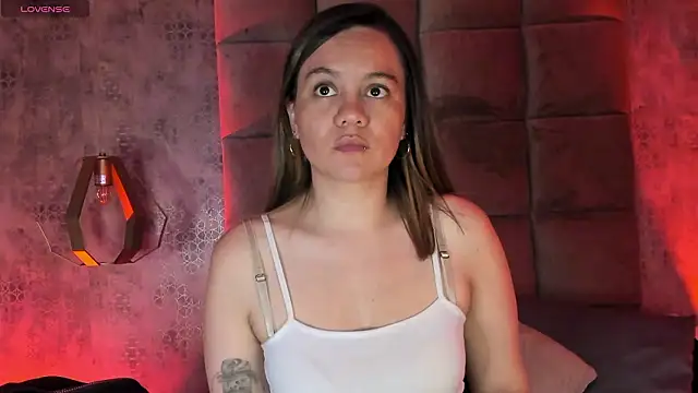 Sky Junne online show from 02-13-26, 04:58