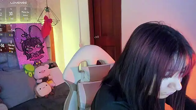 sophiievv online show from 11-30-25, 07:40