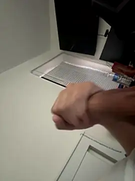 lionr0660 online show from 11-07-25, 05:24