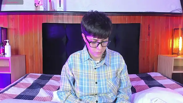 Tsuki Maru online show from 11-22-25, 02:05