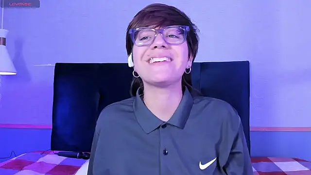 Tsuki Maru online show from 03-11-26, 12:55