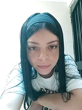 LunaJacobs online show from 10-21-25, 04:41