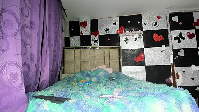 skinnyanddaphne online show from 02-02-26, 05:22