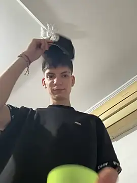 Snapshot of Luck__090 chatting on 09-26-25, 05:11 Luck  090 online show from 09-26-25, 05:11