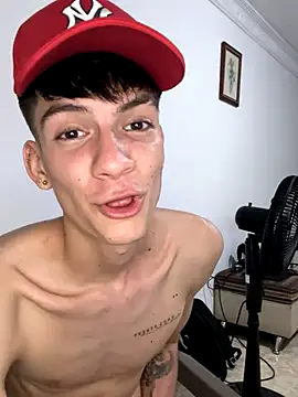 Snapshot of Luck__090 chatting on 10-25-25, 02:30 Luck  090 online show from 10-25-25, 02:30