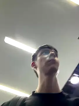 Snapshot of Luck__090 chatting on 11-02-25, 02:36 Luck 090 online show from 11-02-25, 02:36