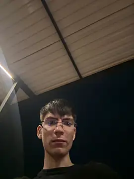 Snapshot of Luck__090 chatting on 03-03-26, 03:12 Luck 090 online show from 03-03-26, 03:12