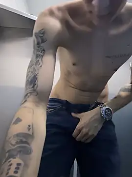 Snapshot of Luck__090 chatting on 03-24-26, 02:16 Luck 090 online show from 03-24-26, 02:16