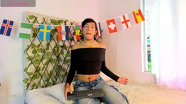 E R O S  online show from 06-27-26, 12:10